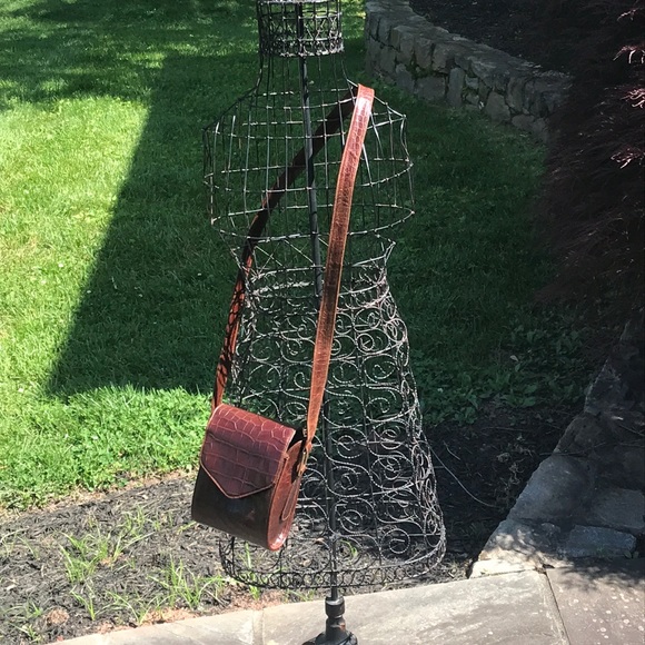Brown Leather Croc Embossed Crossbody Purse Bag - Picture 1 of 8